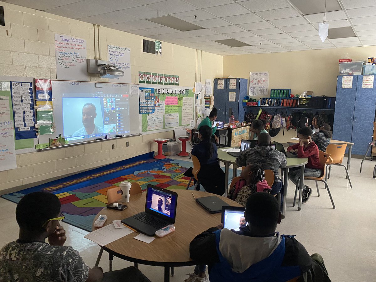 TeachSingleton's tweet photo. Happening Now: 4th Grade PBL Field Expert Interview for our Geometry PBL topic on Architectural Design! Thanks to Mr. Chase Park from Huntsville, AL for your expertise! @ClarkeSMARTies_ @Parklane_Eagles @asanders_PES @KeenyaJ @i_title @DrTamaraCandis  @PBLWorks #PBLChronicles https://t.co/AW9oJFi57y