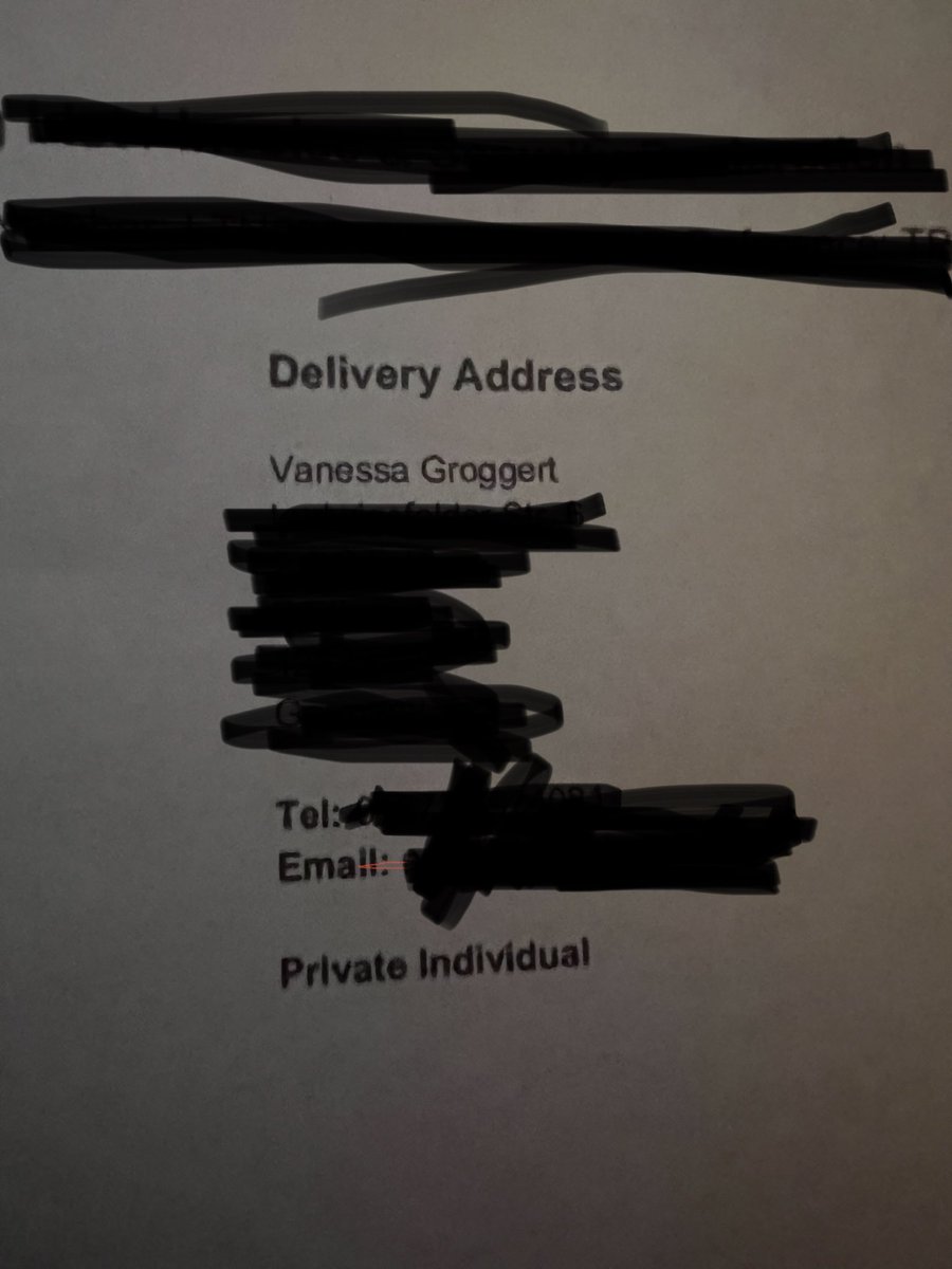 vanessavanyG's tweet image. I’m Home now, &amp;amp; a Further Surprise Today!!! ☺️💫🫶🕺 a Big Thanks to #yourCelebrityMagazines &amp;amp; @squaremile_com @daniel_sharman @YourCelebMags 
.
#danielsharman #interview2023