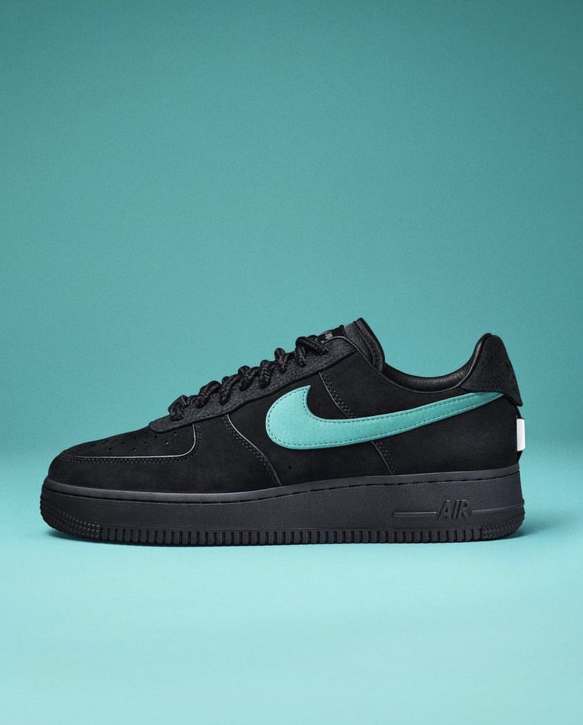 bestoffshoes's tweet photo. Tiffany &amp; Co. x Air Force 1 Low https://t.co/2oK8QuOTQx