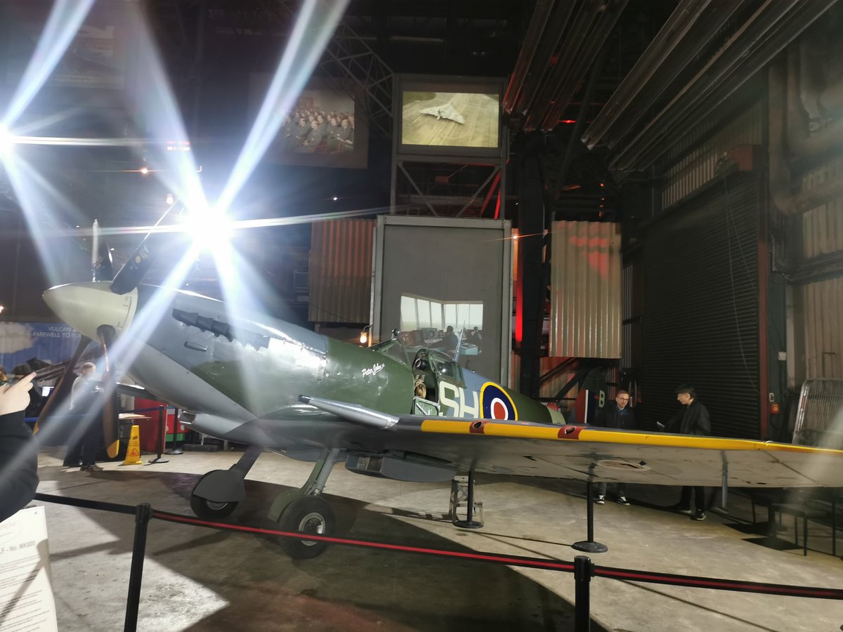 Stephanie kirk tweet media