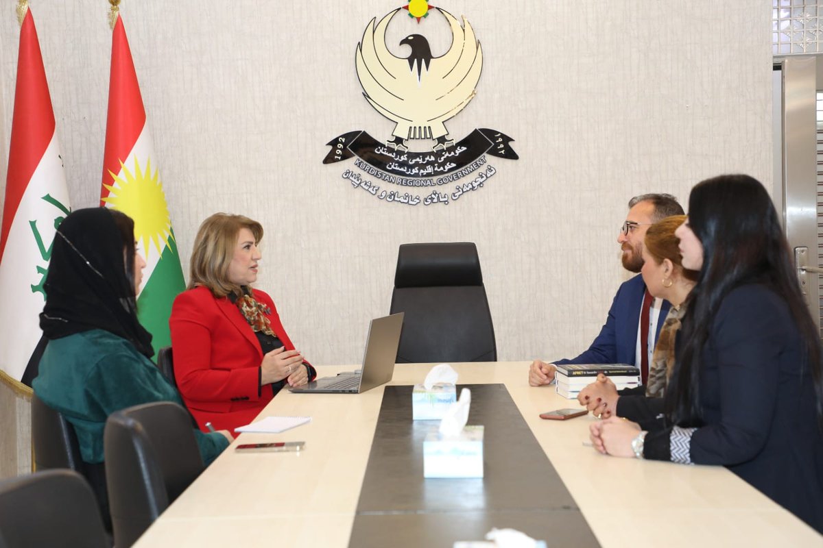 HighHcwa's tweet photo. @DrKhanzad: Serving #Yazidi girls and women who have survived terrorist #attacks has always been our #top focus.
The Secretary General of the #HCWD, received a delegation from the #Lalsh Cultural and Social Center's high committee. https://t.co/98wAGGO1SA