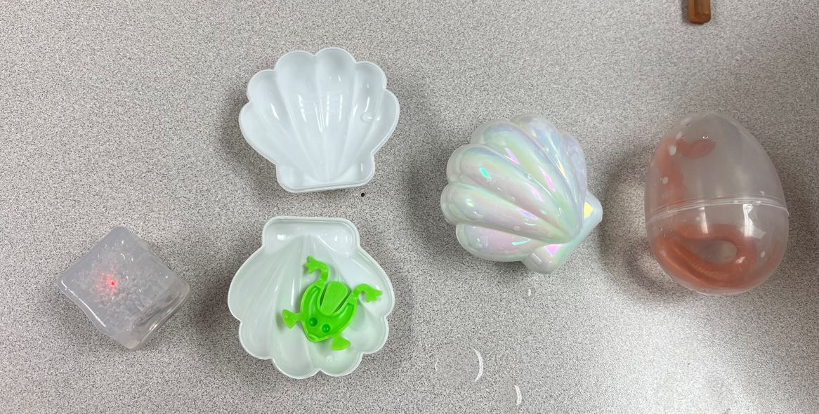 MBF3CW's tweet photo. Our AT/OT group had a messy, egg hunt today. Shaving cream was lathered over the plastic shells/eggs or they dug through rice. Students cracked them open. Light up ice cubes and glow sticks were in some for our students with CVI. @ATS_FCPS #atsmbf @ViennaES https://t.co/lbUm1tLowT