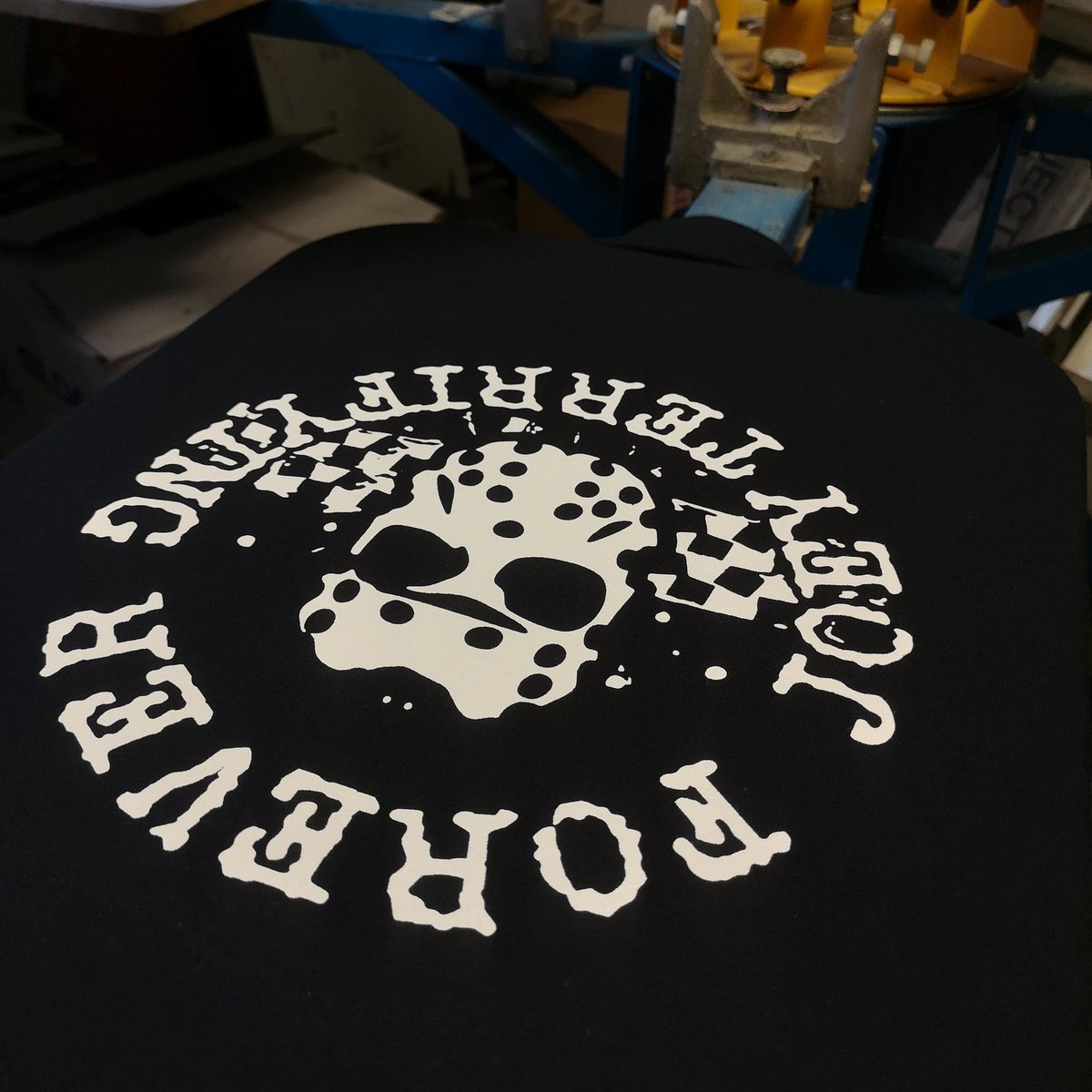 merchcentraluk's tweet photo. Tees out on a rainy Wednesday

#screenprint #printlife #screenprintScotland #madeinscotland #graphictshirt https://t.co/zw5ipbNVyp
