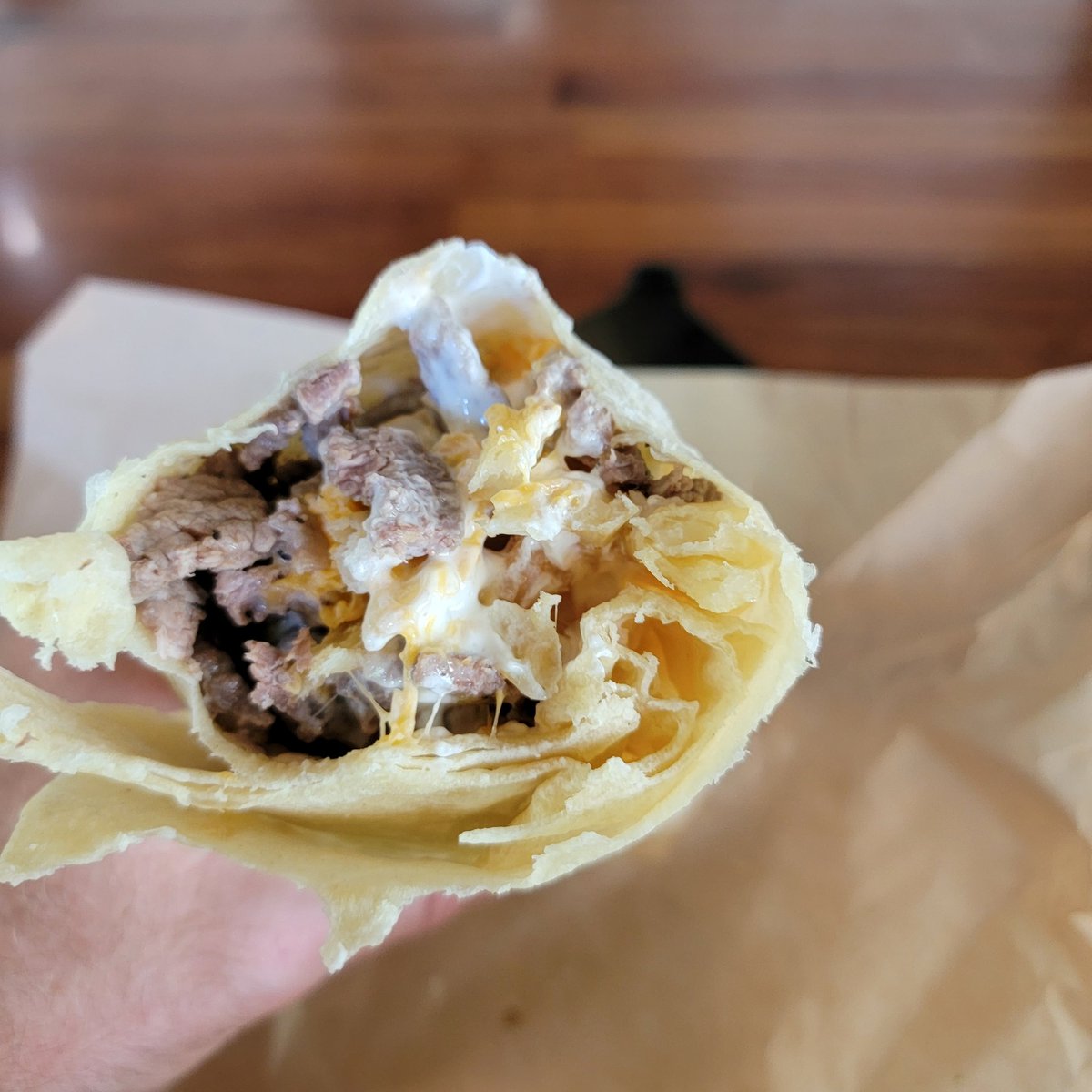 Hook104's tweet photo. @Pooch3255 favorite food when I'm on vacation in San Diego https://t.co/xvG5cgDG3R