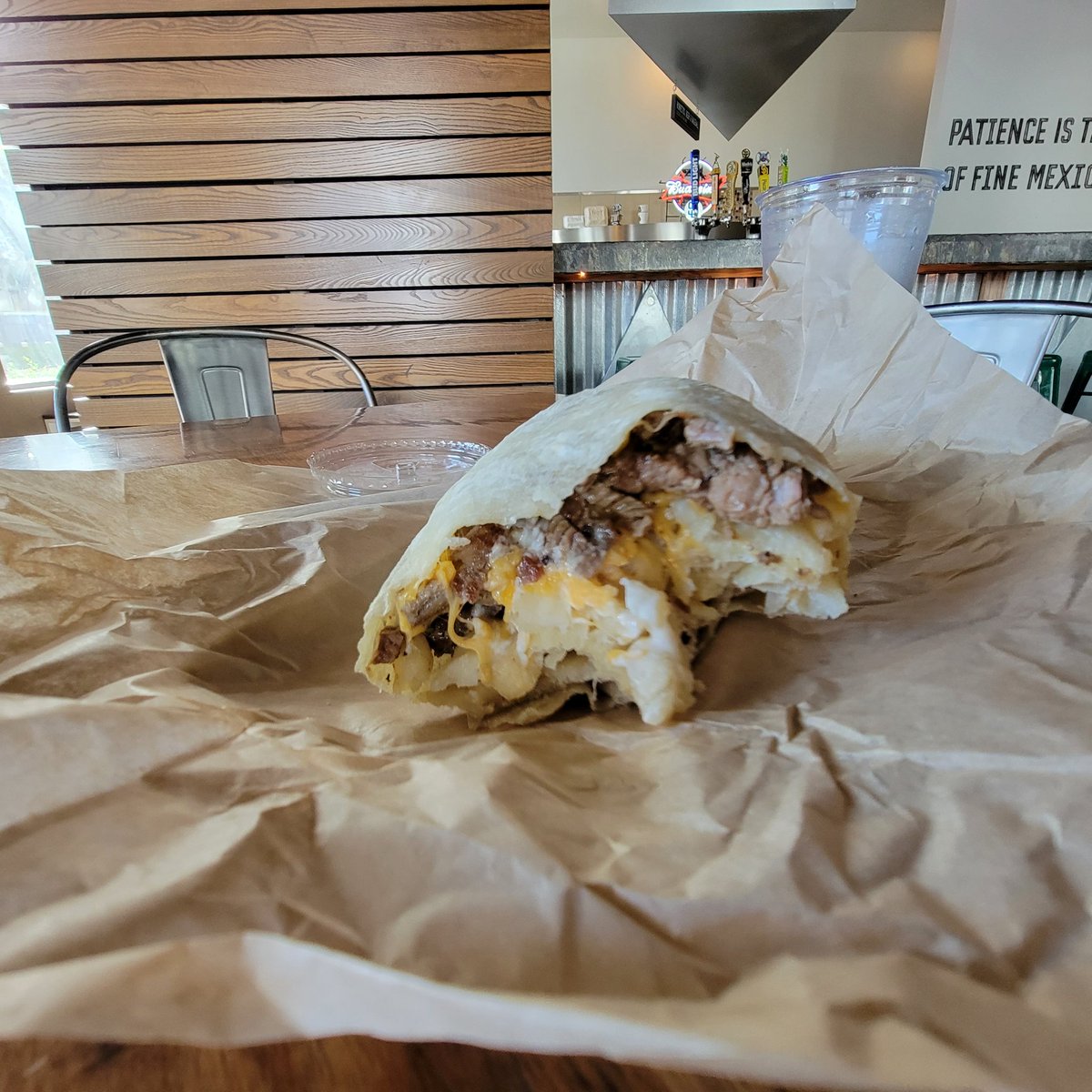 Hook104's tweet photo. @Pooch3255 favorite food when I'm on vacation in San Diego https://t.co/xvG5cgDG3R