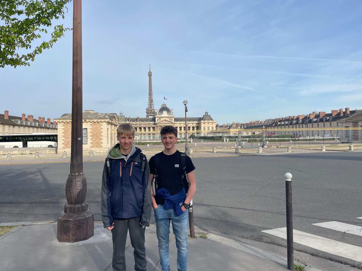 HamptonFrench tweet media