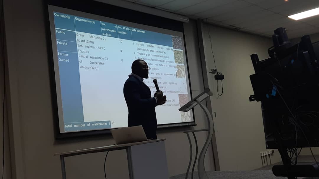 EAGrainCouncil's tweet photo. @EAGrainCouncil is hosting a validation workshop of reports after successfull #warehouse #infrastructureaudit exercise and #farmer trainings in #Zimbabwe. Thank you @IFC_org @WorldBank Group for financial and technical support to  Zimbabwe Government in #WRS implementation. https://t.co/Q8qVZ1PhCM
