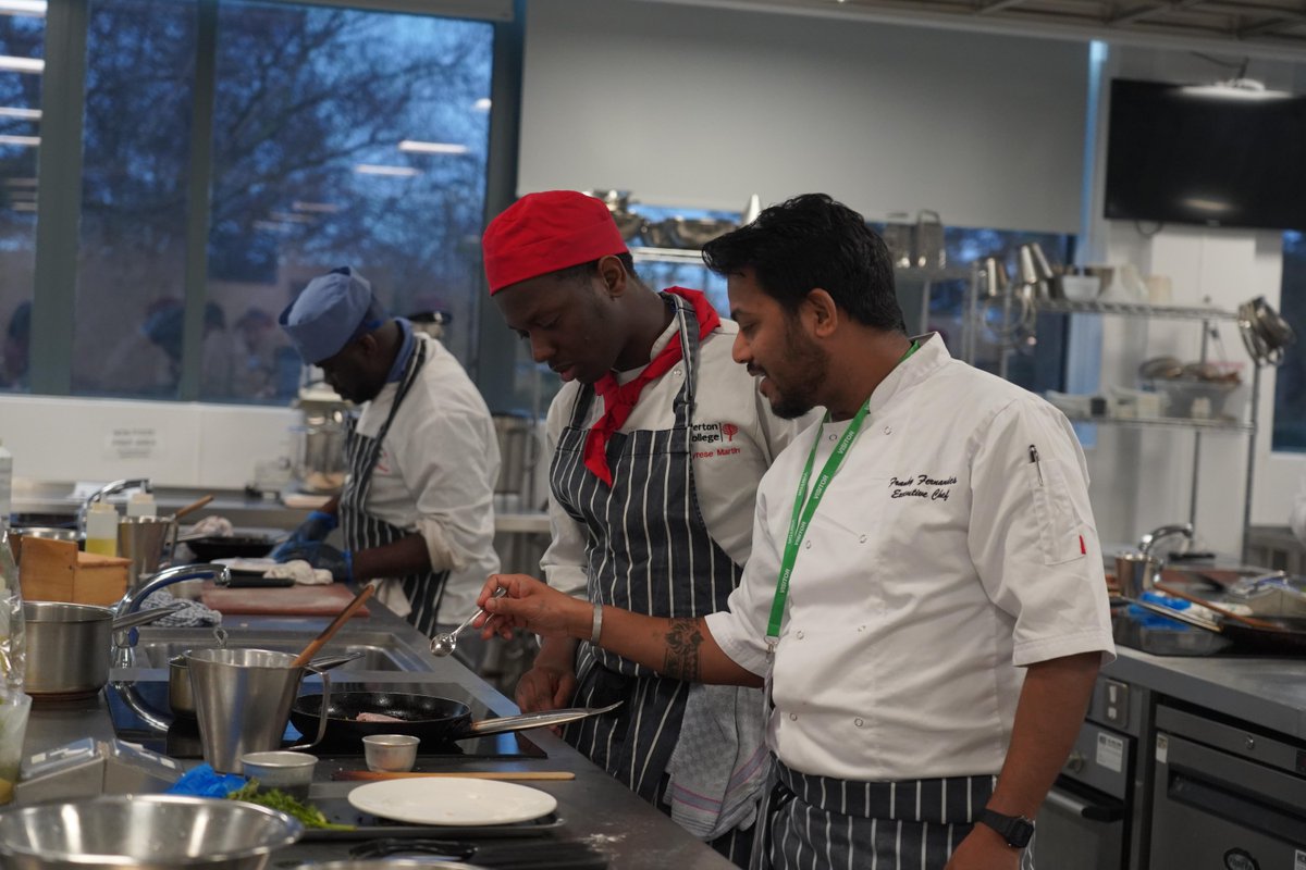 TasteSTC's tweet photo. Today our Level 2 Hospitality &amp; Catering students were treated to a masterclass by Executive Chef at Marriot Hotels, Franky Fernandes. Franky taught them how to fillet a fish and prepare the garnish and sauces to accompany the fish. #marriothotels #masterclass #frankyfernandes https://t.co/y4fqQXDum1