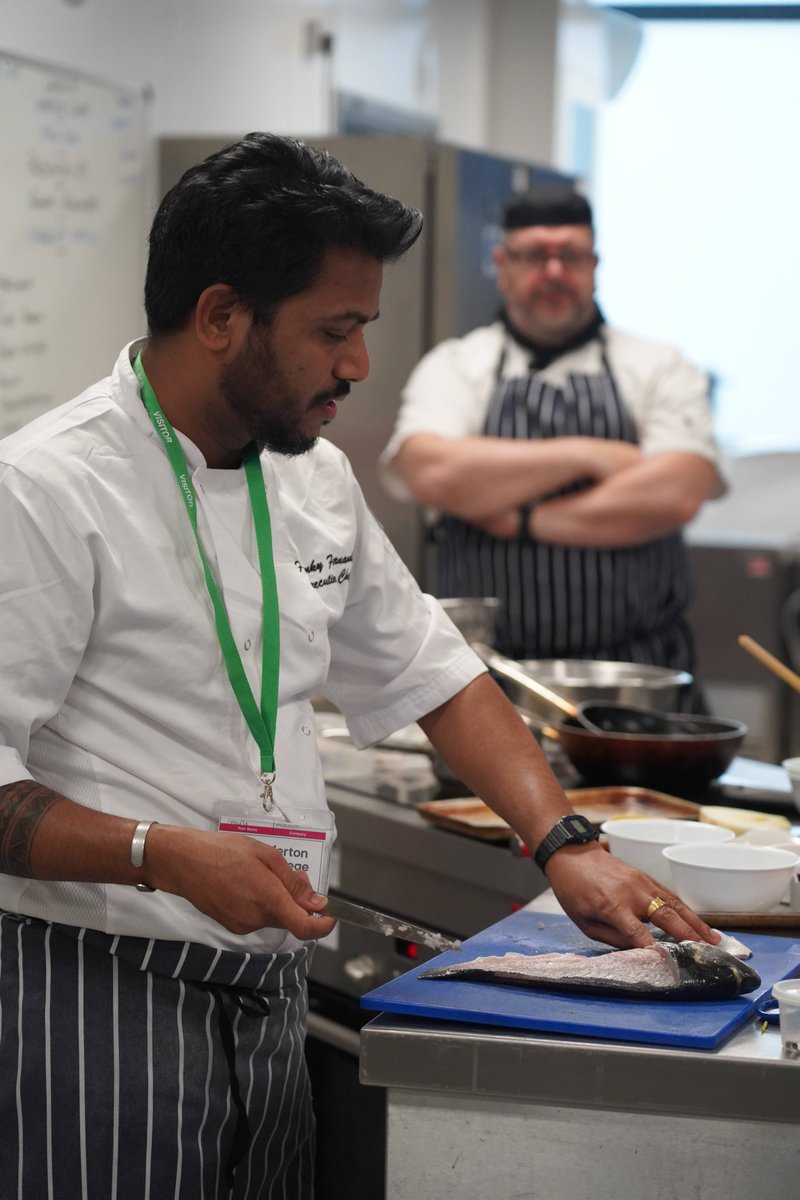 TasteSTC's tweet photo. Today our Level 2 Hospitality &amp; Catering students were treated to a masterclass by Executive Chef at Marriot Hotels, Franky Fernandes. Franky taught them how to fillet a fish and prepare the garnish and sauces to accompany the fish. #marriothotels #masterclass #frankyfernandes https://t.co/y4fqQXDum1