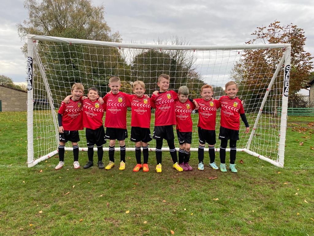 notjustglazing's tweet photo. Happy to sponsor these little stars, Hucclecote Youth U8 Ravens 😁 https://t.co/a1HsclvRr5