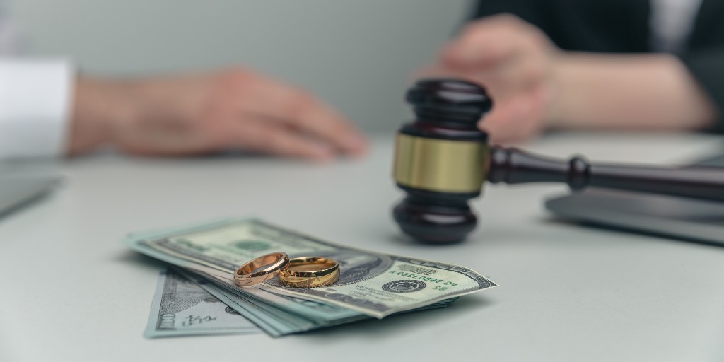 One of the main questions many divorcing couples have with the divorce process is the cost. 

Although most cases can be handled quickly and inexpensively if both parties work together, high-conflict divorces typically come with a higher price tag. 

bit.ly/3KGKMOg