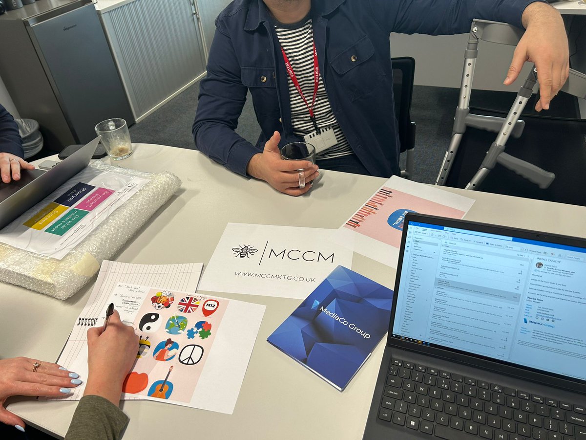 Thatprintguy1's tweet photo. And that's a wrap.

What a great brainstorming session with our friends at Manchester Creative Collective Marketing generating some exciting ideas for our interactive educational interiors. We have been transforming school corridors into cool creative spaces to inspire. https://t.co/eVVlliqHNh