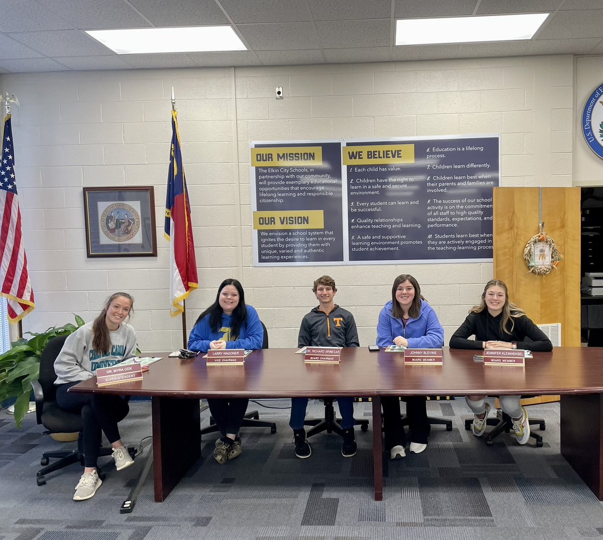 Whitney Tomlin tweet media