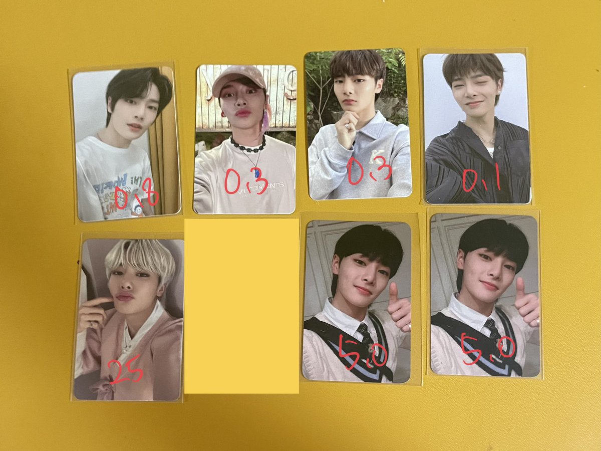geolae1819's tweet photo. 스트레이키즈 포토카드 양도합니다

방찬 리노 창빈 현진 한지성 필릭스 승민 아이엔 bangchan leeknow changbin hyunjin han felix seungmin in wts dm pc poca photocard 분철 스키주 일본 MD 포토카드 포카 mahagrid 마하그리드 skz straykids wts wtb 방찬 리노 창빈 현진 필릭스 한 승민 아이엔 https://t.co/W3qNGTepWt