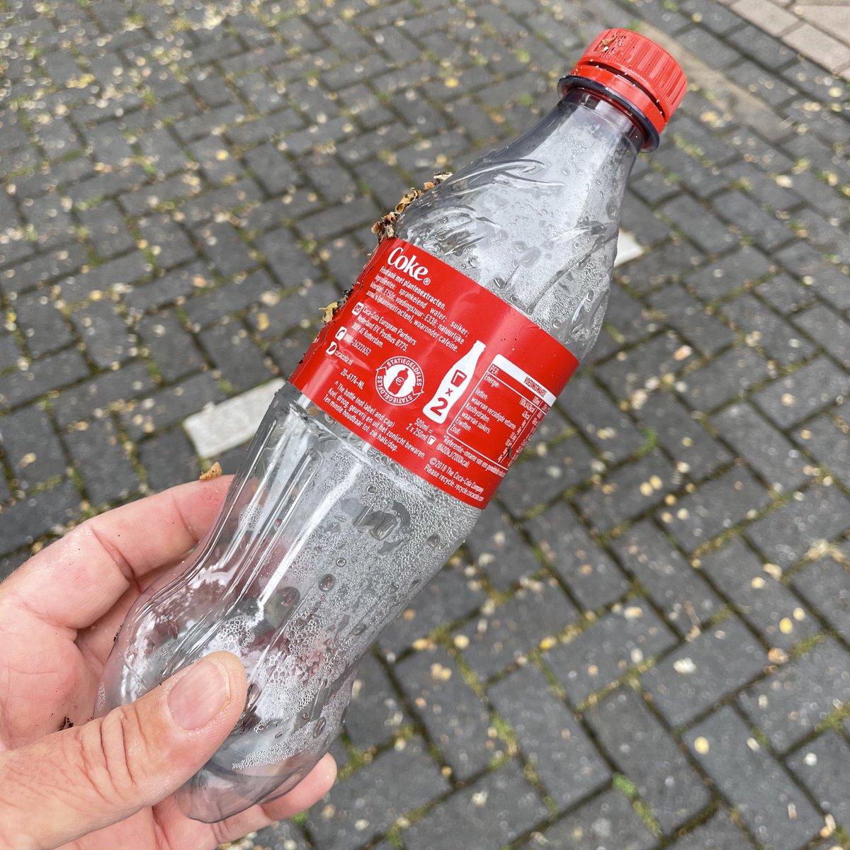 Wisar3's tweet photo. Historische dagen in Nederland: na meer dan 25 jaar #zwerfvuil inzamelingen, #LCA studies, meestribbelen ...gaat #statiegeld op blik en flesjes van start . Hopelijk volgt België snel.
https://t.co/46zIpQiszq
#DepositSystems #consigne #Pfand
#verpakking #plastic #plasticsoup https://t.co/wYU6QslsSs