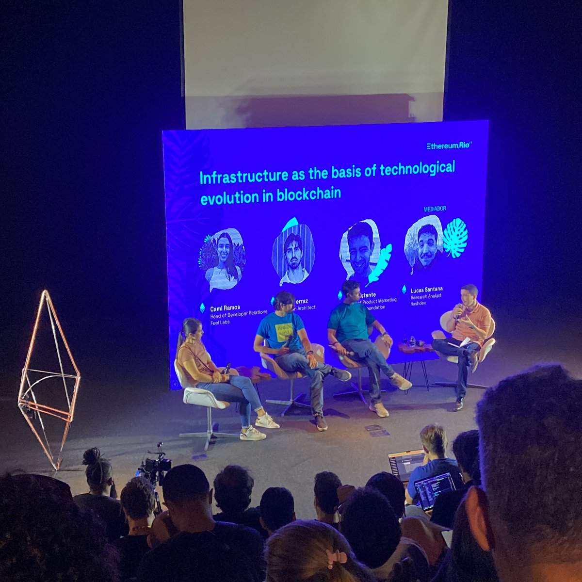 gutomartino's tweet image. Great panel in @Ethereum_Brasil #EthereumBrasil on infra.

With execution layers such as Optimism providing tools for devs releasing their own chains, why do we need Cosmos or any new EVM chains?