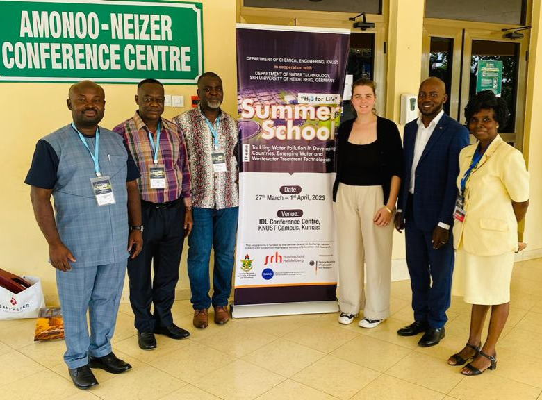 DAAD_GHANA's tweet photo. We joined the 'Water for Life' Summer School organised by the @SRHHochschuleHD in collaboration with the Dept. of Chemical Engineering, @KNUSTGH yesterday. Had great exchanges with participants both online and in-person.
#HelloGermany
#DAADGhana
#StudyinGermany https://t.co/WEdjwSp04K