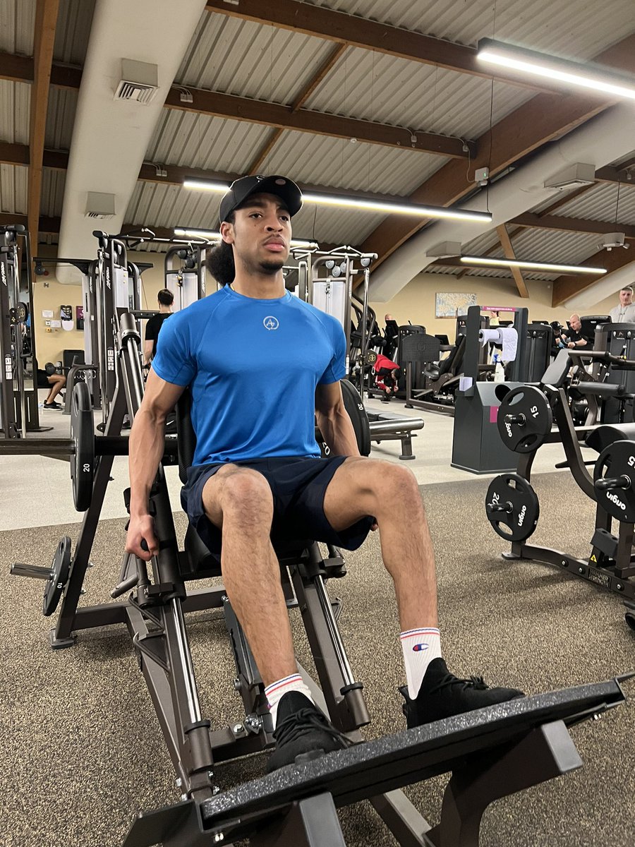 D1Leboss's tweet photo. https://t.co/SplyWJMM0d 🏋🏿‍♂️ https://t.co/zbB3VsVOkR