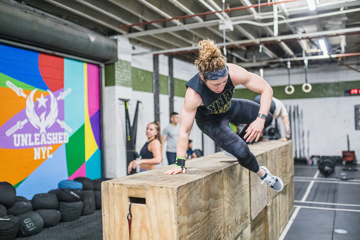 AmyWestMD's tweet photo. Hump Day.  Let’s get it. #dywt 
📸 @AntLucic https://t.co/CHmDRXovvw