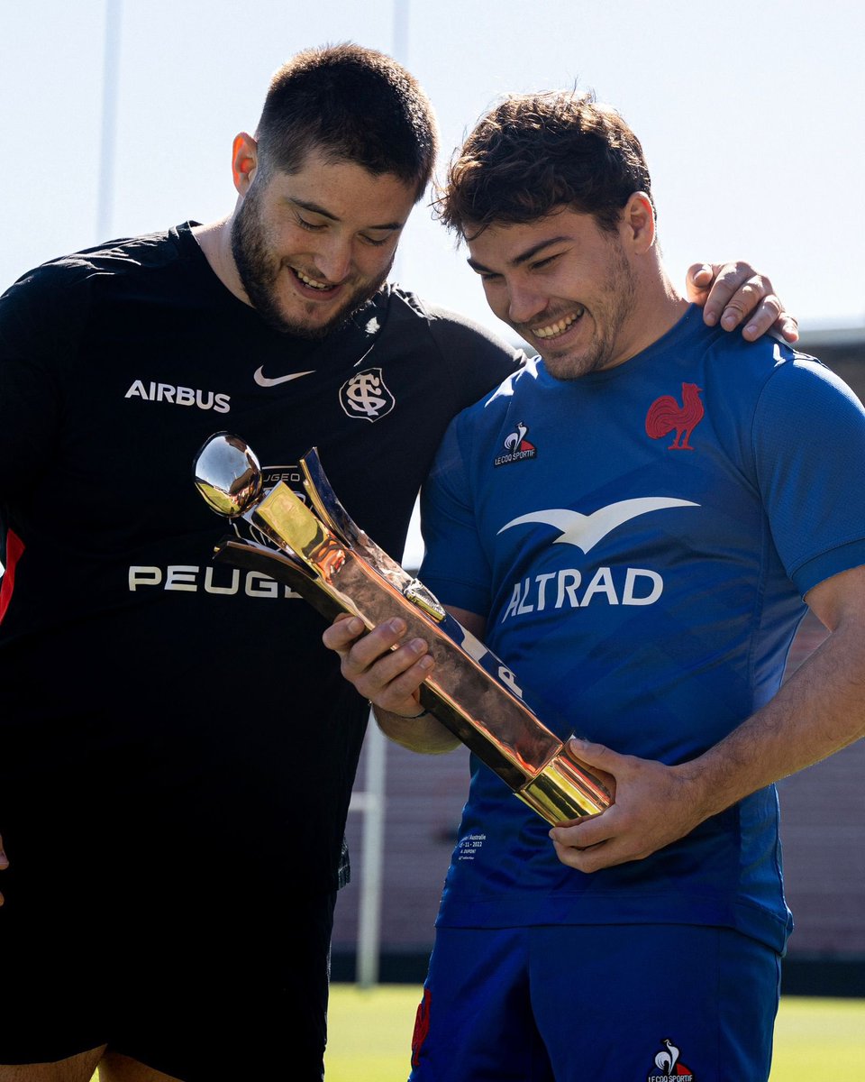 Dupont9A's tweet photo. La famille @francerugby est heureuse de vous annoncer l'arrivée du petit dernier 🤗 Merci à tous pour vos messages https://t.co/qdesk8IfKo
