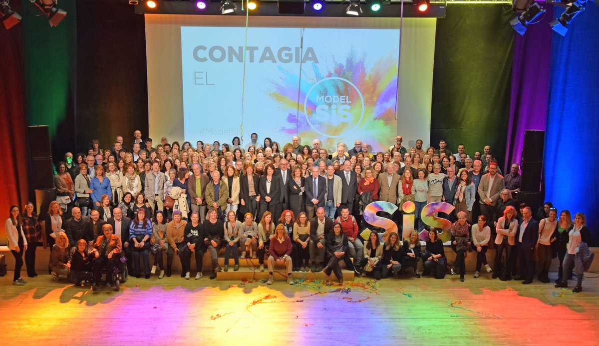 HUSCVic's tweet photo. 🏥El #ModelSiS és el resultat del #PlaEstratègic 2023-2026 que hem desenvolupat i que impulsarem de manera conjunta el CHV, la FHSC i SAS
🗣️Aquest dimecres, l’hem presentat en un acte al teatre L’Atlàntida de Vic
🔗Més info: https://t.co/OLvShkdQro https://t.co/voz2l9iht6