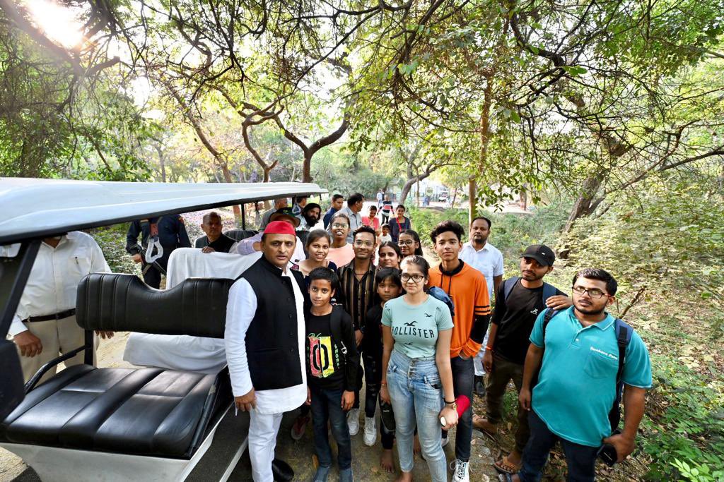 yadavakhilesh's tweet photo. कानपुर प्राणी उद्यान। https://t.co/mgdxFEIZKO