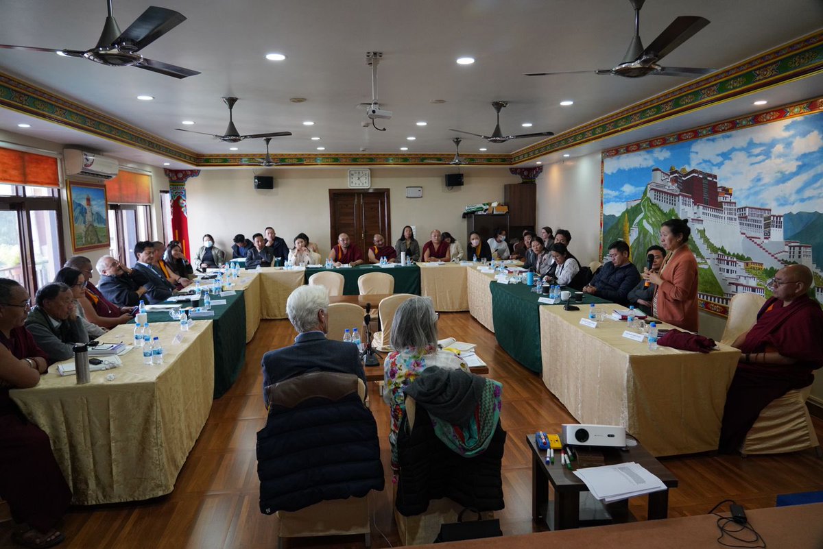 Tibparliament's tweet image. There was a presentation on #MiddleWayApproach explicitly explaining it’s true essence and historical back ground.
MPs were exuberant in compiling their thoughts on the relevance of Tibetans’ right to self-determination for @Tibparliament &apos;s stated international advocacy goals.