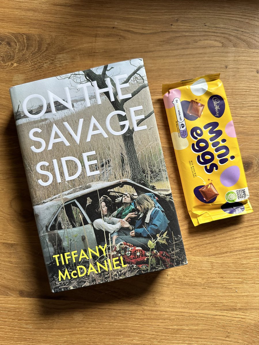 I have a spare hardback of On The Savage Side by Tiffany McDaniel to #giveaway, plus chocolate! 

To enter, follow me, RT this tweet &amp; reply #OnTheSavageSide below. Entries close midnight Sunday 2 April. UK only. Good luck! 🙌🏻