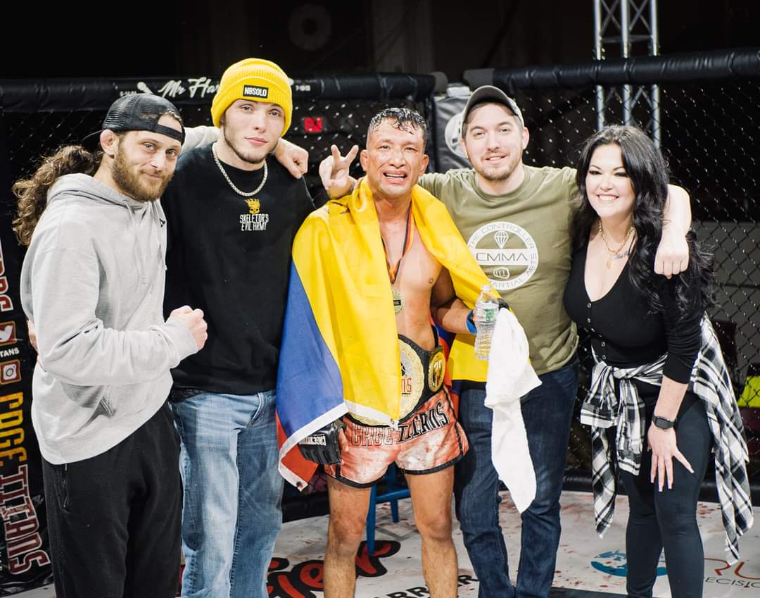 Giannettimma's tweet photo. Nobody goes Solo
When "The Party" asks me to corner, I'll always help however I can👊🏻 #Bashbrothers #CT58 #Andstill #Theparty #Skeletor #Nosolo https://t.co/hO7TtdDuOG