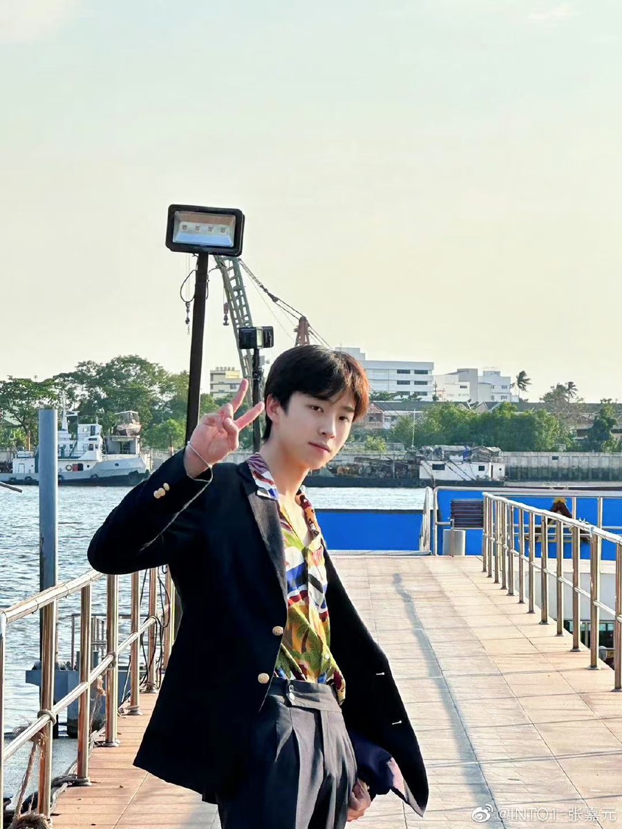 yuanoox6d's tweet photo. น้องเจียอินไทยแลนด์ ดูดีสุด ๆ https://t.co/OFiWTFVOwH
