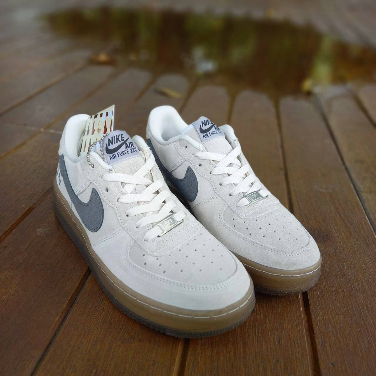 haniFanni's tweet photo. N1KE A1R FORCE 1 REIGHNING CHAMP Cream, Brown, black, grey
Import Vietnam
Bahan Suede

READY UKURAN 40.41.42.43 44
HARGA 300.000

Order WhatsApp: 081775477000 https://t.co/xZQLWNsEgH