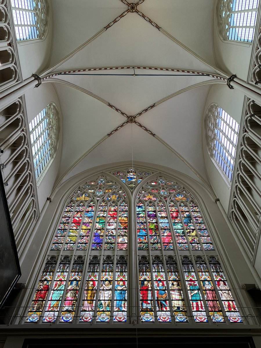 In Bruges, walked into Sint-Salvatorskathedraal - saw this marvellous glass and, whilst wishing for some music, was amazed when the organ started playing. #bruges #einfesteburg #organmusic @BooksTeaFilms