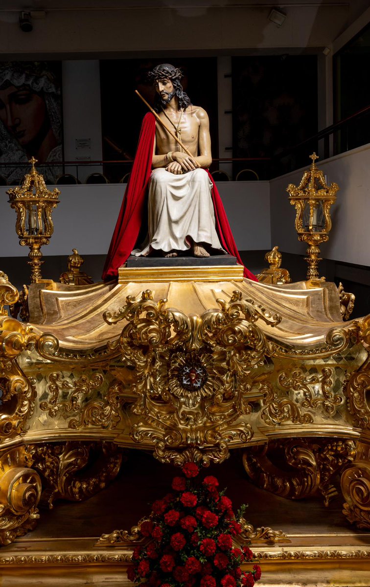 Estudiantes_mlg's tweet photo. Hasta el próximo sábado 1 de abril podrás visitar a nuestros Sagrados Titulares en sus tronos de procesión en el siguiente horario: 11.00h a 13.30 h y 17.30h a 20.30h #CofradiasMLG https://t.co/wwOzkmEagm