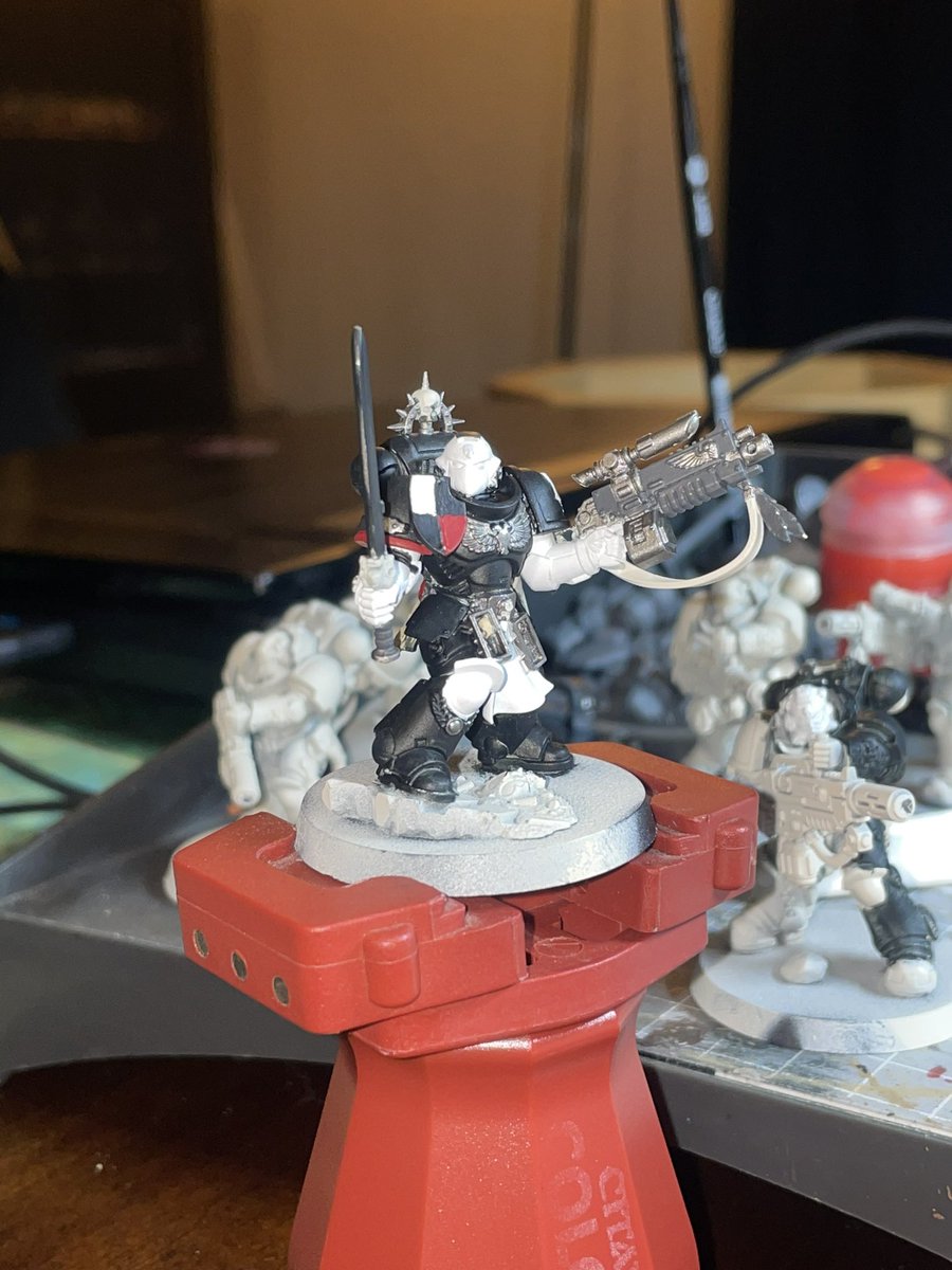 Velak_Paints's tweet photo. @LGBTQ_Warhammer Slowly but surely the new Agastus Lieutenant will be completed. https://t.co/dkOhmh0SOK