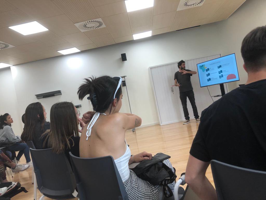 IES Pío Baroja tweet media