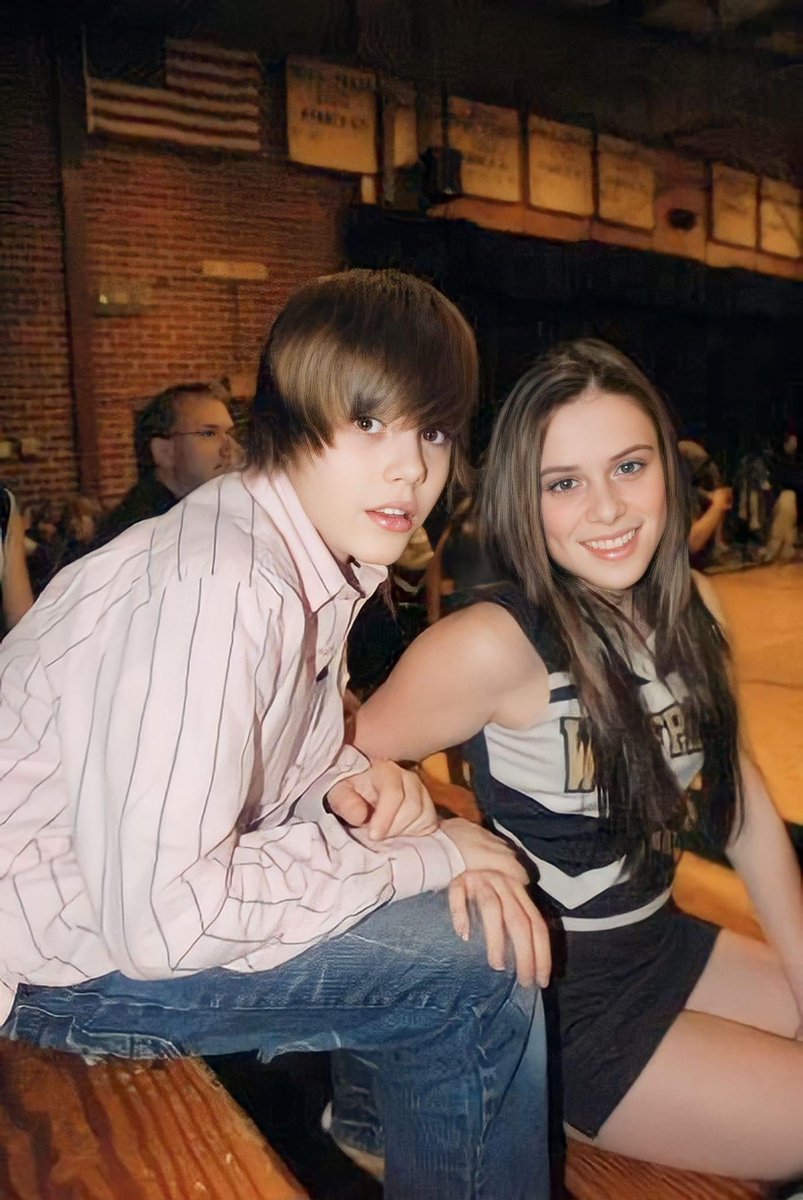 valdbizzle's tweet photo. La única ex de justin bieber que merece todo nuestro respeto y admiración 💗 https://t.co/voYhGm6sDB