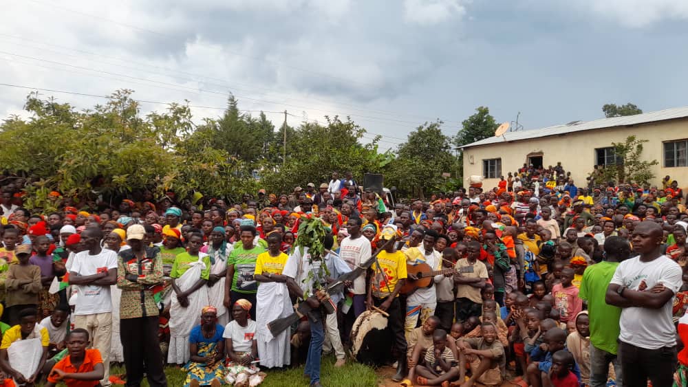 CnddFddButanyer's tweet photo. #Birundi 29/3/2023
Mubikorwa arimwo vyogusuzuma inamanshingiro murikomin #Muhanga,umunyamabanga wa @CnddFdd muntara ya #Kayanza unominsi yagendey imitumba ya #Mbogwe,#Kanyundo,#Masanze,#Gatozo na #Mibazi.kumitumba 30 igiz komine #Muhanga ari nayo yanyuma hasigay 10
@R_Ndikuriyo https://t.co/6lvFNY3SL3