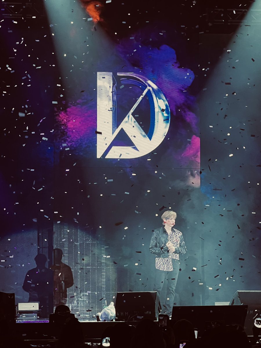 오늘도 수고 했다! 
늘 사랑하고 있고 사랑할거야 
고마워~