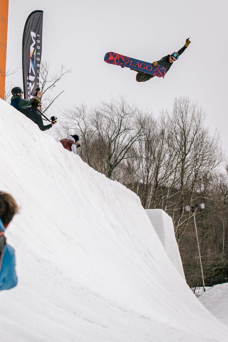 EasternBoarder tweet media