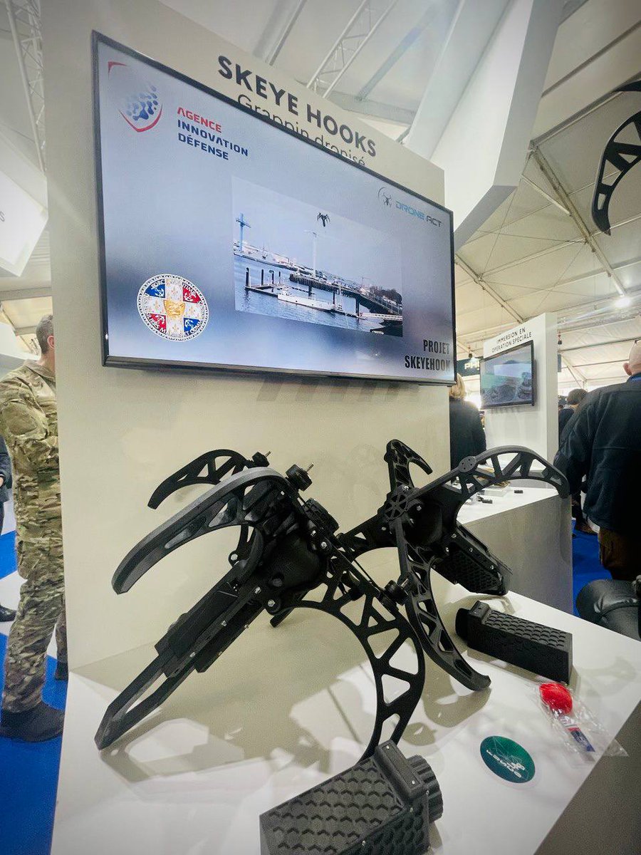 J_M_Jacques's tweet photo. 🇫🇷💡L’innovation au cœur des #ForcesSpeciales 

@SOFINS2  : Un RDV incontournable pour encourager &amp; capter les innovations des #startup, #PME &amp; groupes #industriels de nos #territoires

↪️ Ravi d'y avoir retrouvé le #Fuscolab &amp; @florence_parly , ancienne ministre des #armées. https://t.co/AQ2VuvuULp