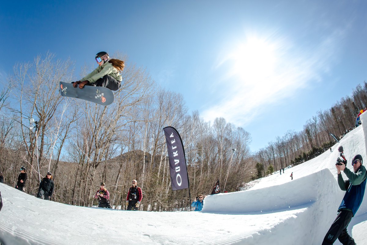 EasternBoarder tweet media