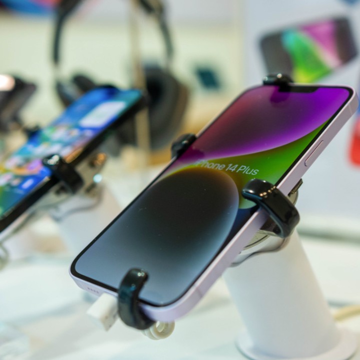oldgeorgemall's tweet photo. Is there anything more beautiful?!
If you're considering an upgrade or a switch to an iPhone for the first time, the team in-store is on-hand to talk you through the tech!

📸 @SelectTech_UK https://t.co/UQq747wi5j