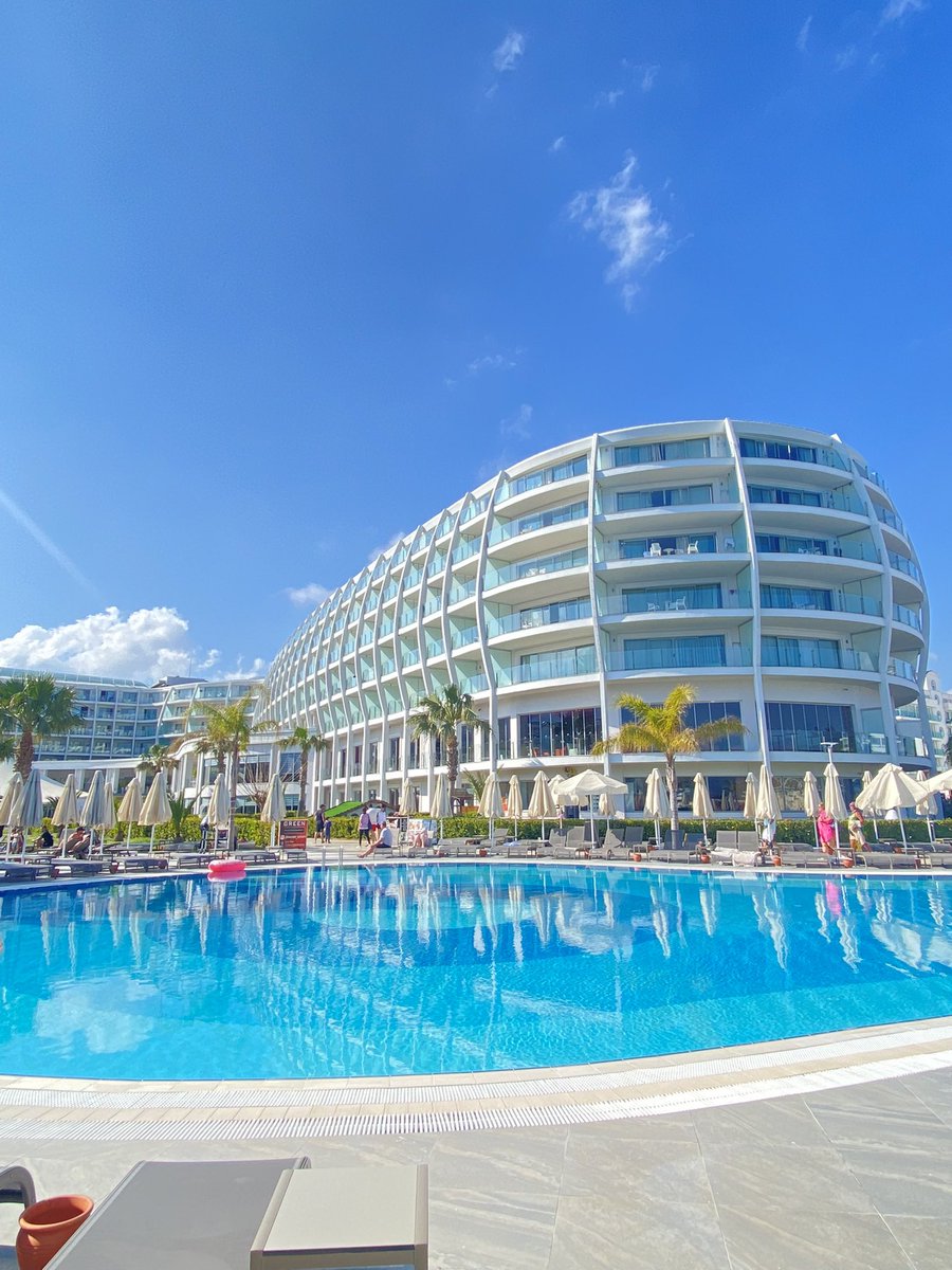 ℒ𝒾𝒷𝒷𝒾 𝒰𝓇𝓂𝓈ℴ𝓃 tweet media