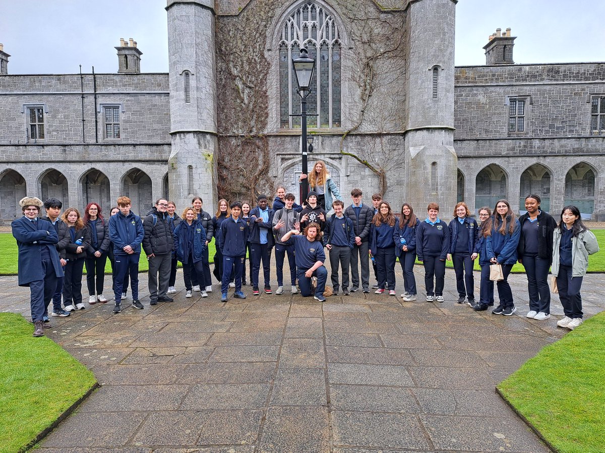 Coláiste Éinde tweet media