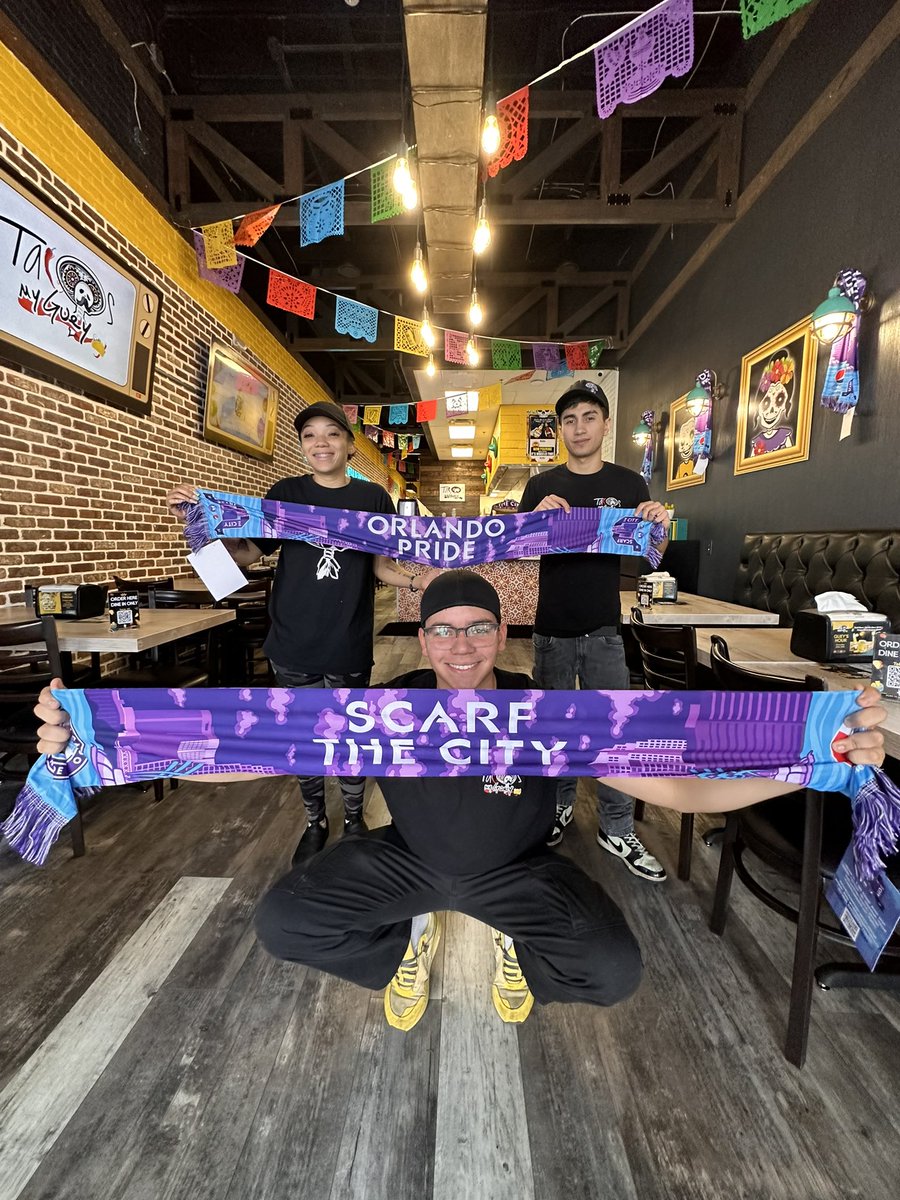 tommy_kollias48's tweet photo. Local restaurants @HarryBuffaloFL and @tacosmyguey helping support #PepsiScarftheCity and @ORLPride Stop in for lunch and get there quickly to grab a scarf! https://t.co/JDi83ZVDUM