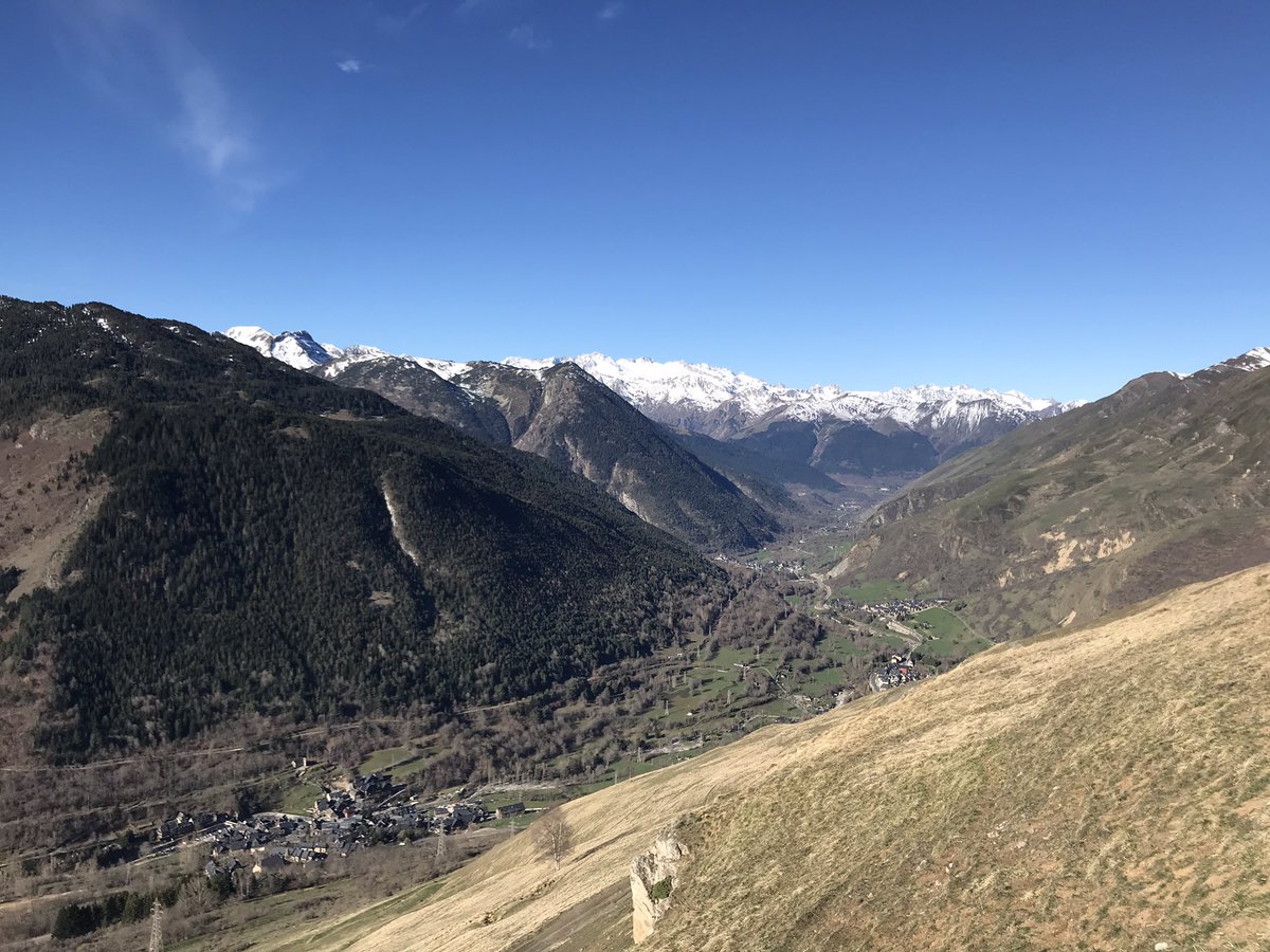 MarcelHurlimann's tweet photo. Stakeholder meeting with @conselharan @mariaverges78 &amp; @arantec combining with a visit to monitoring stations in @val_dAran #naturalhazards @TheHuT_EU @EscolaCaminsUPC https://t.co/CyM66wpKxN