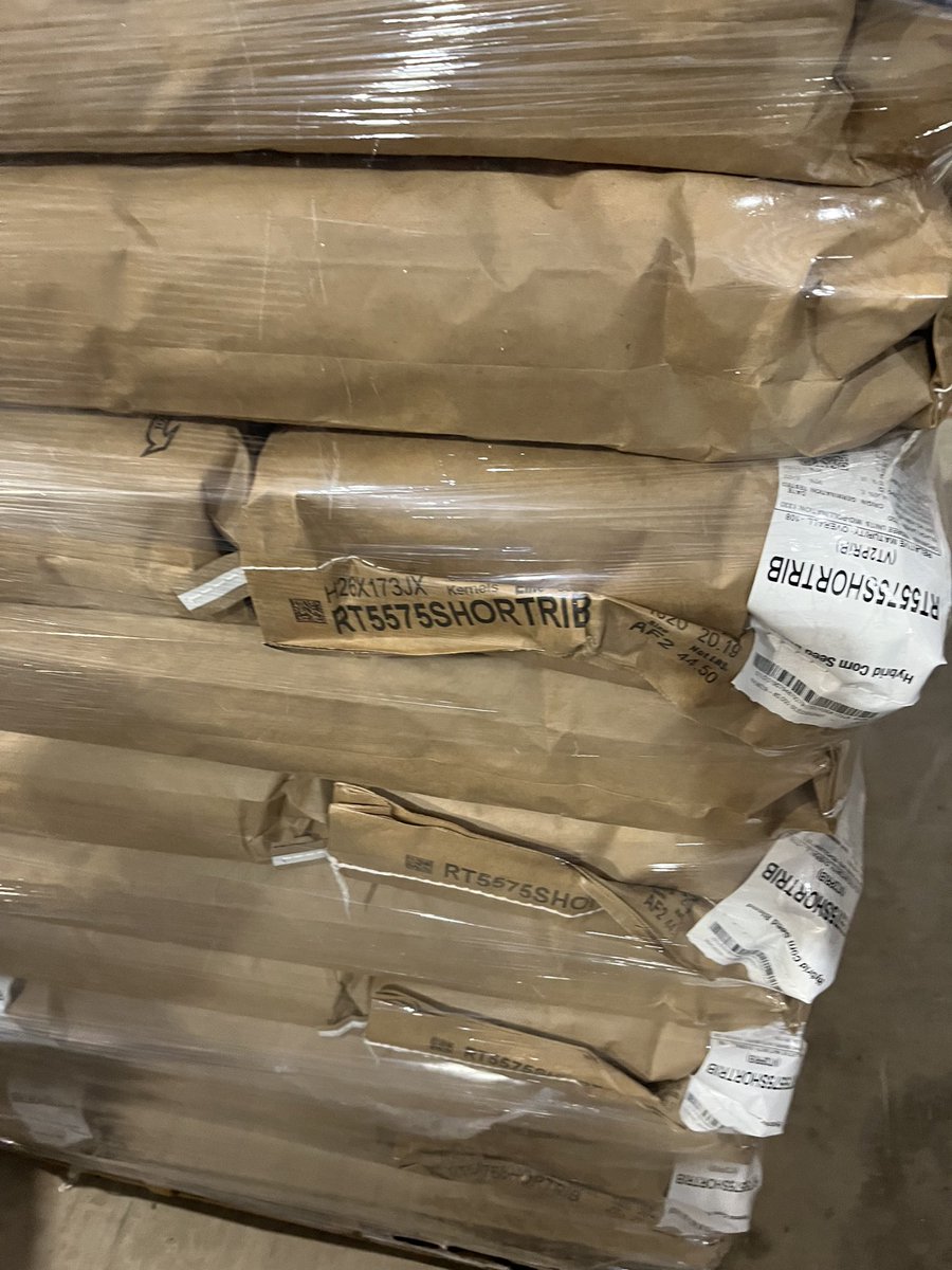 DKAS_IA's tweet image. The hottest innovation flying under the radar with the short corn bags!

#Dekalb #Preceon