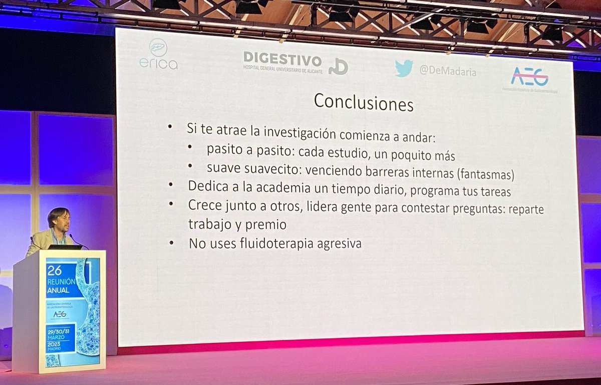 DeMadaria's tweet photo. Si hubiera que condensar 22 años de aprender a investigar en una diapo:
👇🏻👇🏻👇🏻 #AEG2023 @aegastro https://t.co/lQCctyCvTF