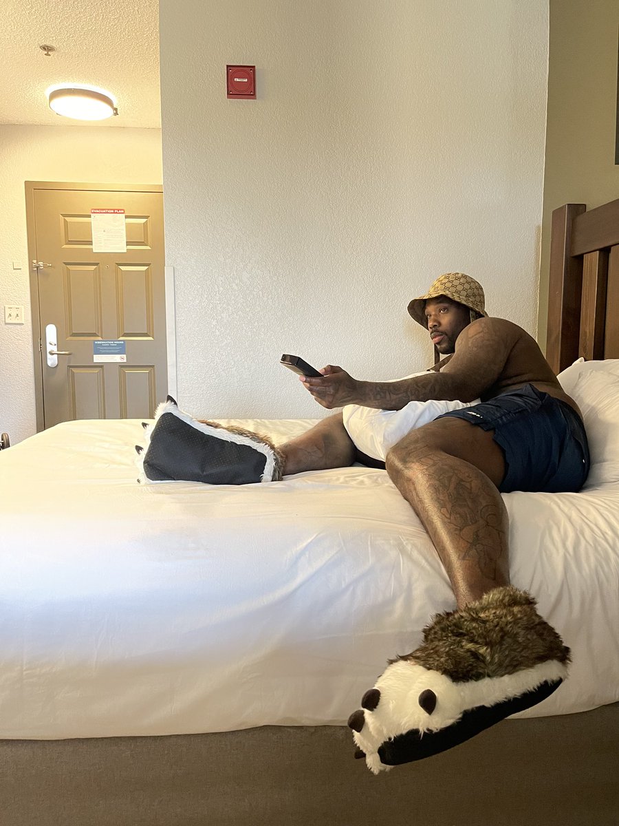 Phoreverim on Twitter: "Papa bear"