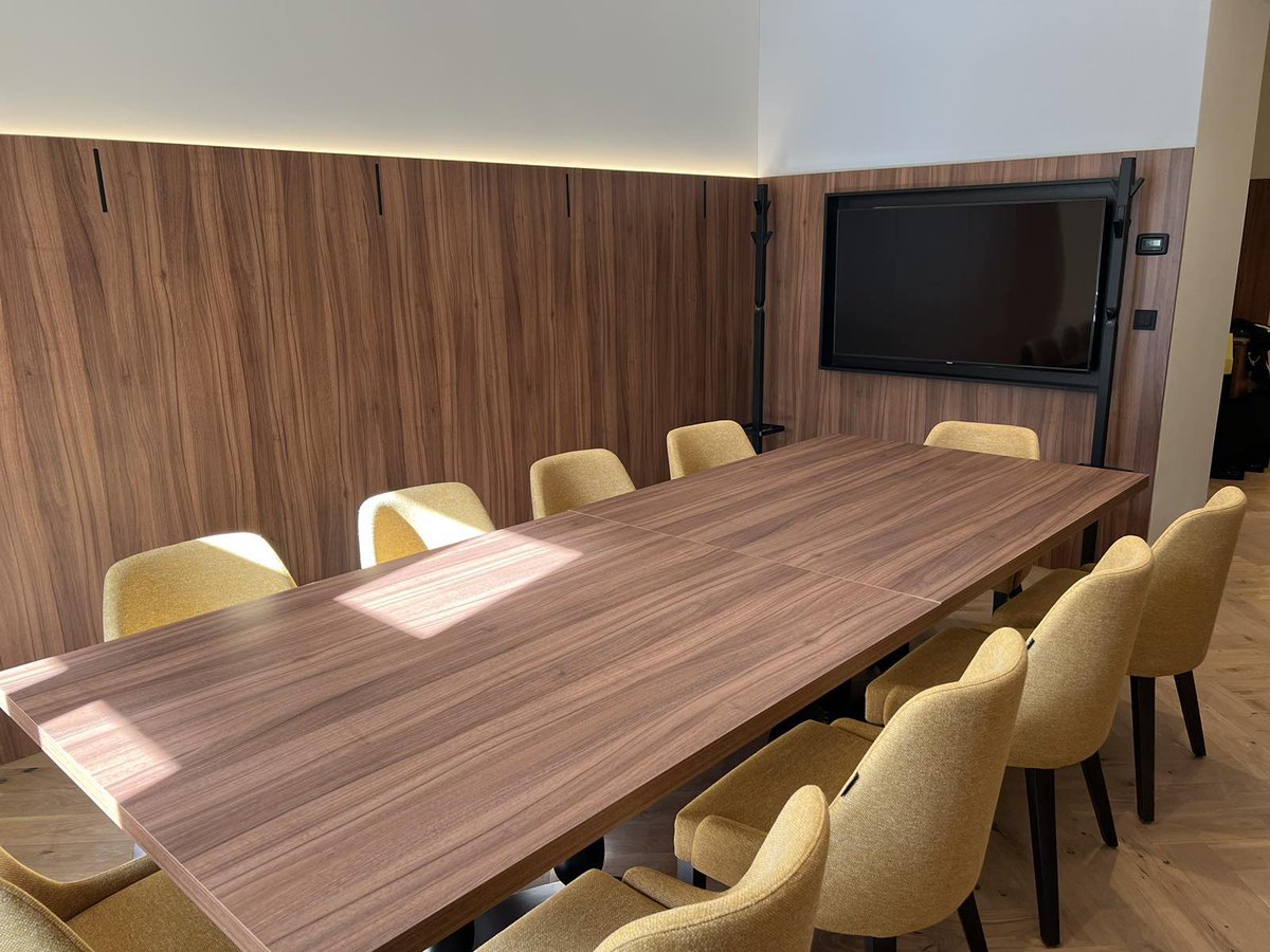 3⃣, 2⃣, 1⃣ ...🎊
še zadnje podrobnosti do odprtja novega HOTELA ŠVICARIJA****
𝑃𝑟𝑣𝑖 𝑉𝑃𝑂𝐺𝐿𝐸𝐷 📸
#otvoritev #opening #31marec2023 #march31st2023 #termedobrna